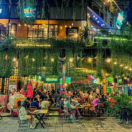 Dmz Hostel Hue Bagian luar foto