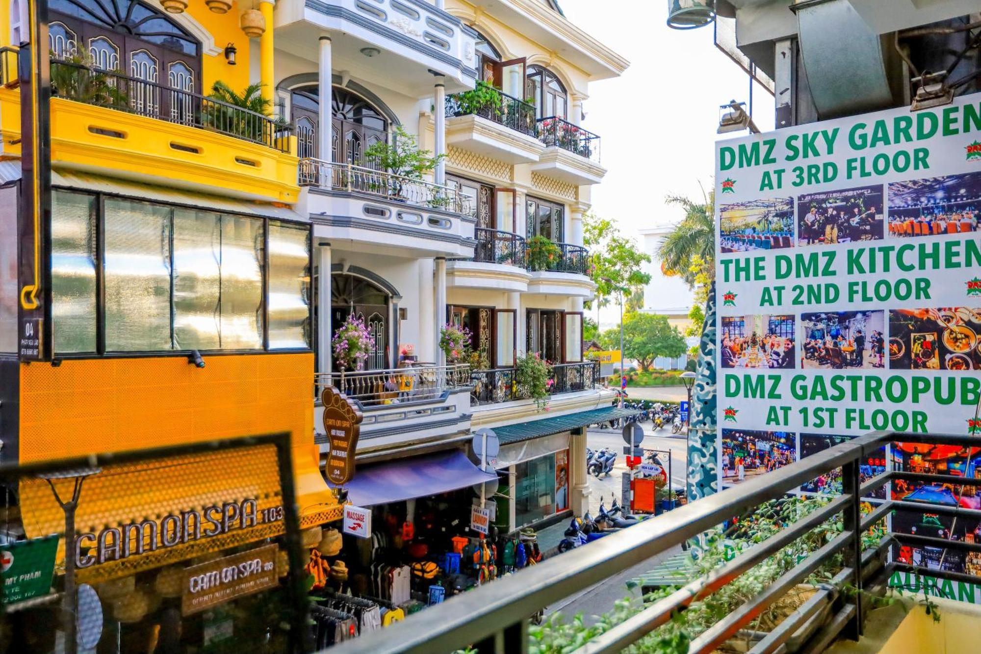 Dmz Hostel Hue Bagian luar foto