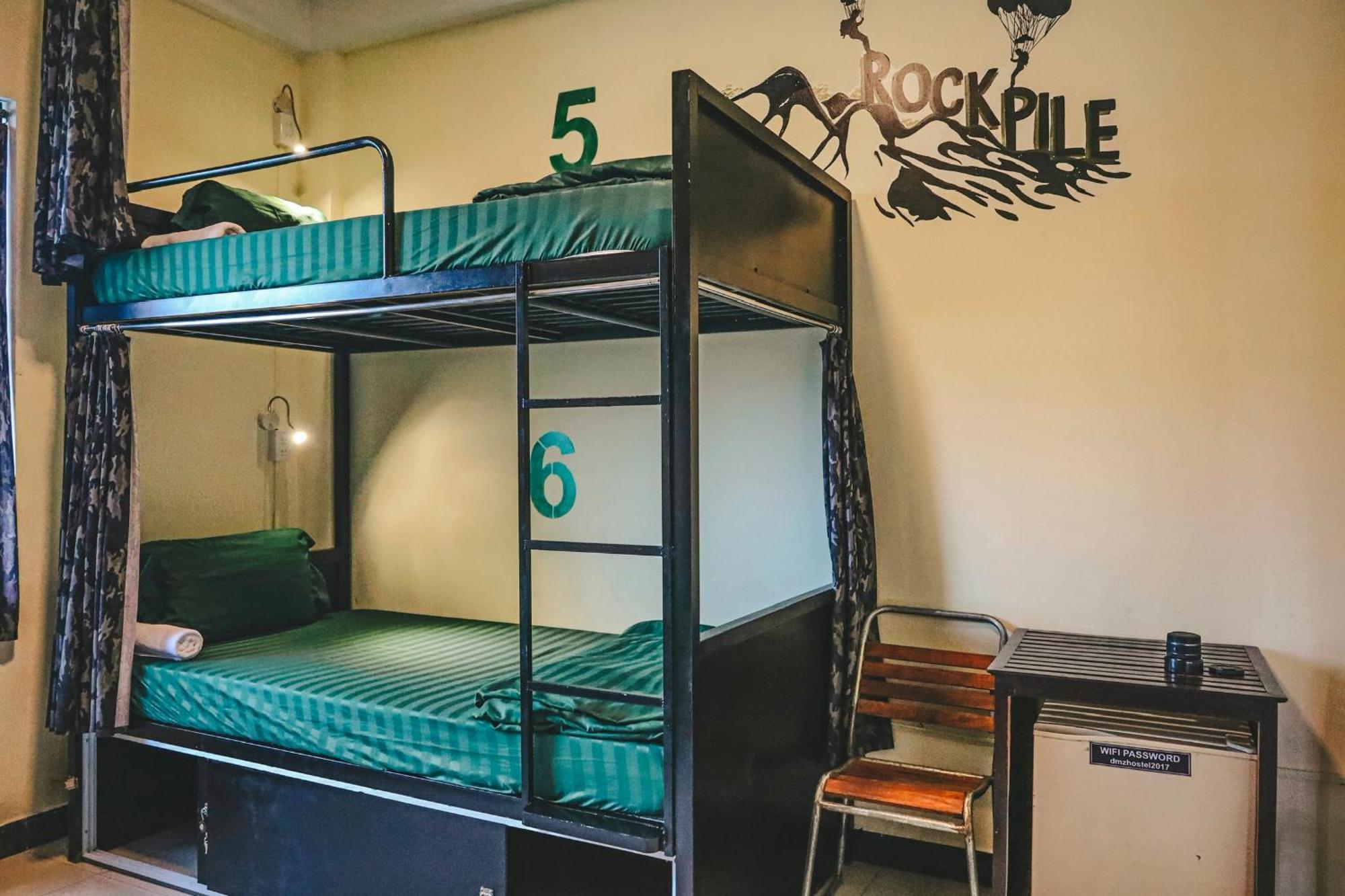 Dmz Hostel Hue Bagian luar foto