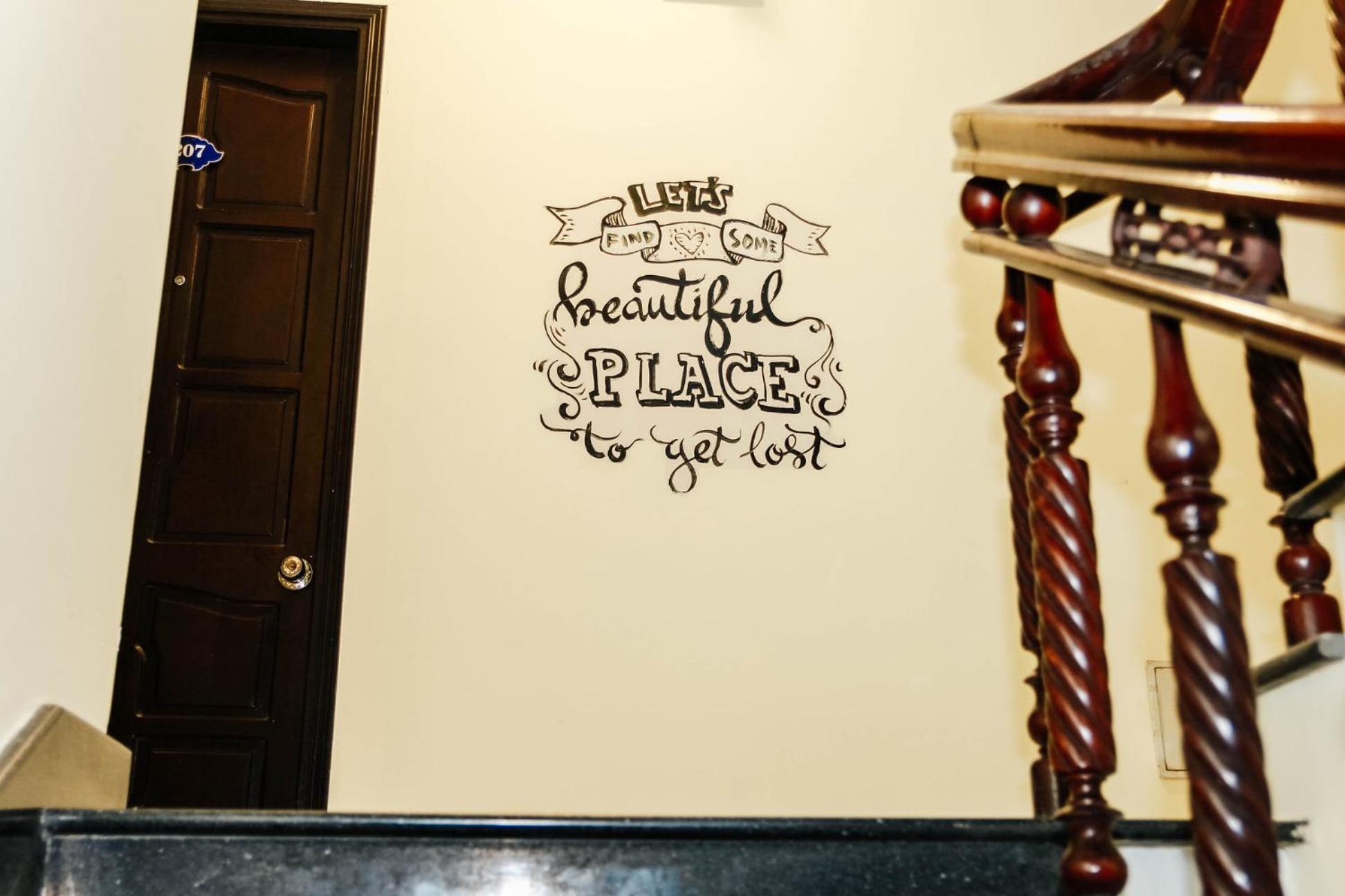 Dmz Hostel Hue Bagian luar foto