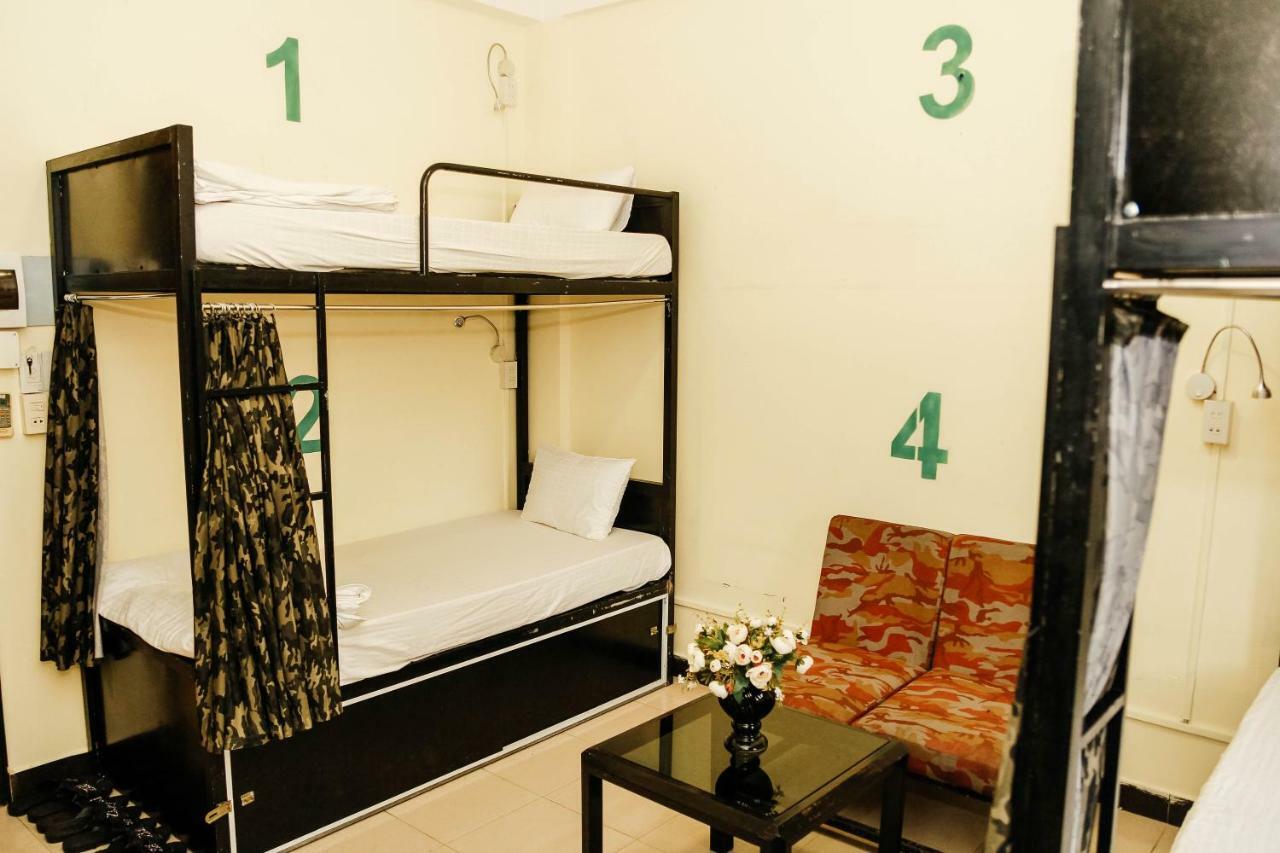 Dmz Hostel Hue Bagian luar foto