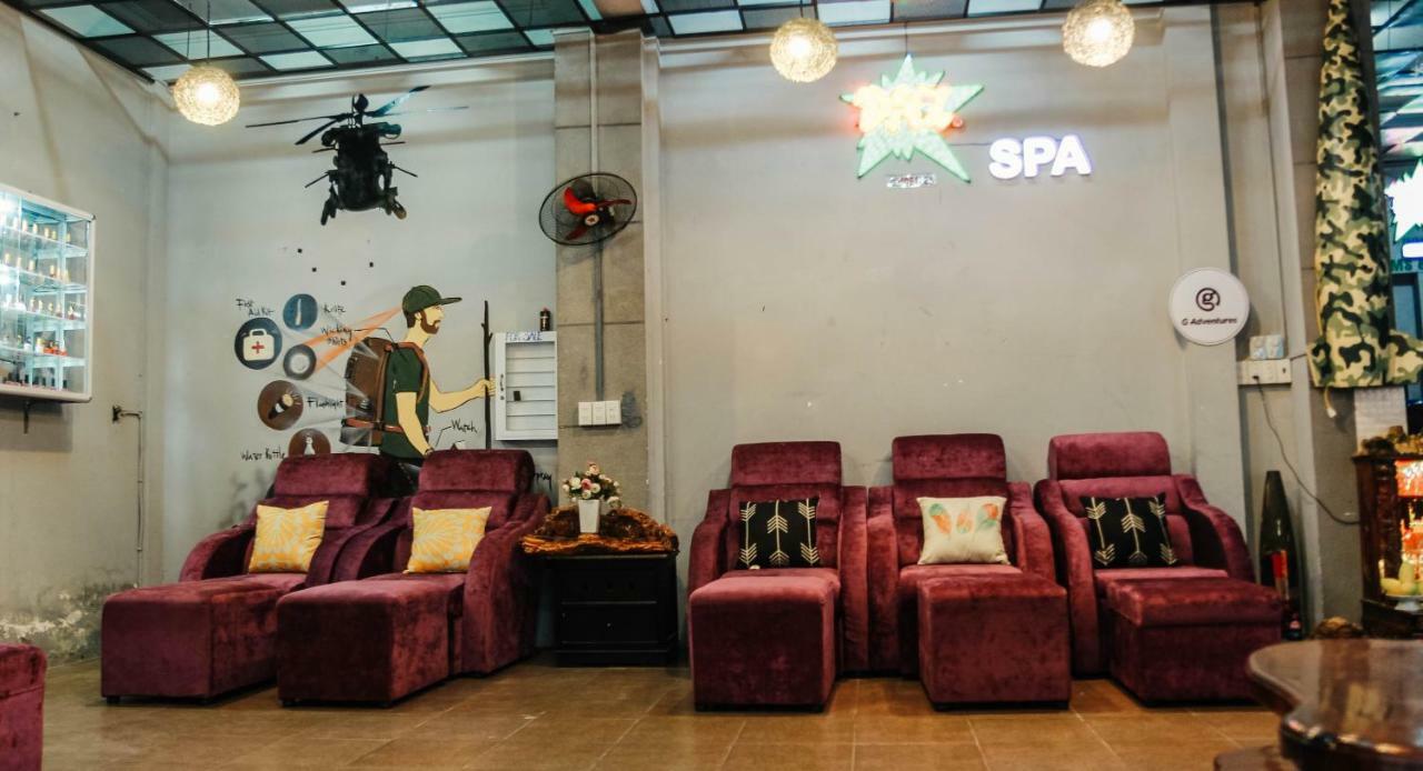Dmz Hostel Hue Bagian luar foto
