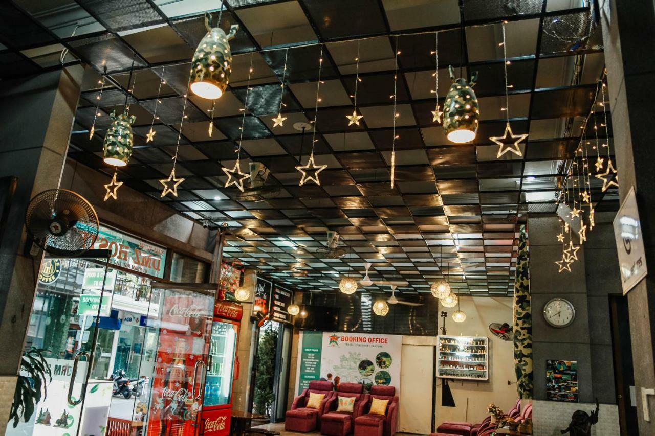 Dmz Hostel Hue Bagian luar foto